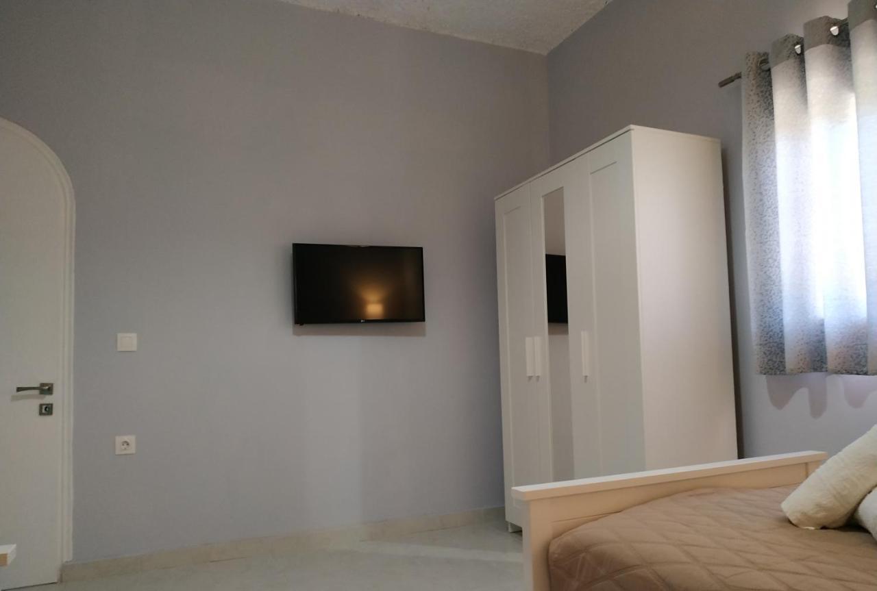 Amaryllis Boutique Apartments Moraḯtika Luaran gambar