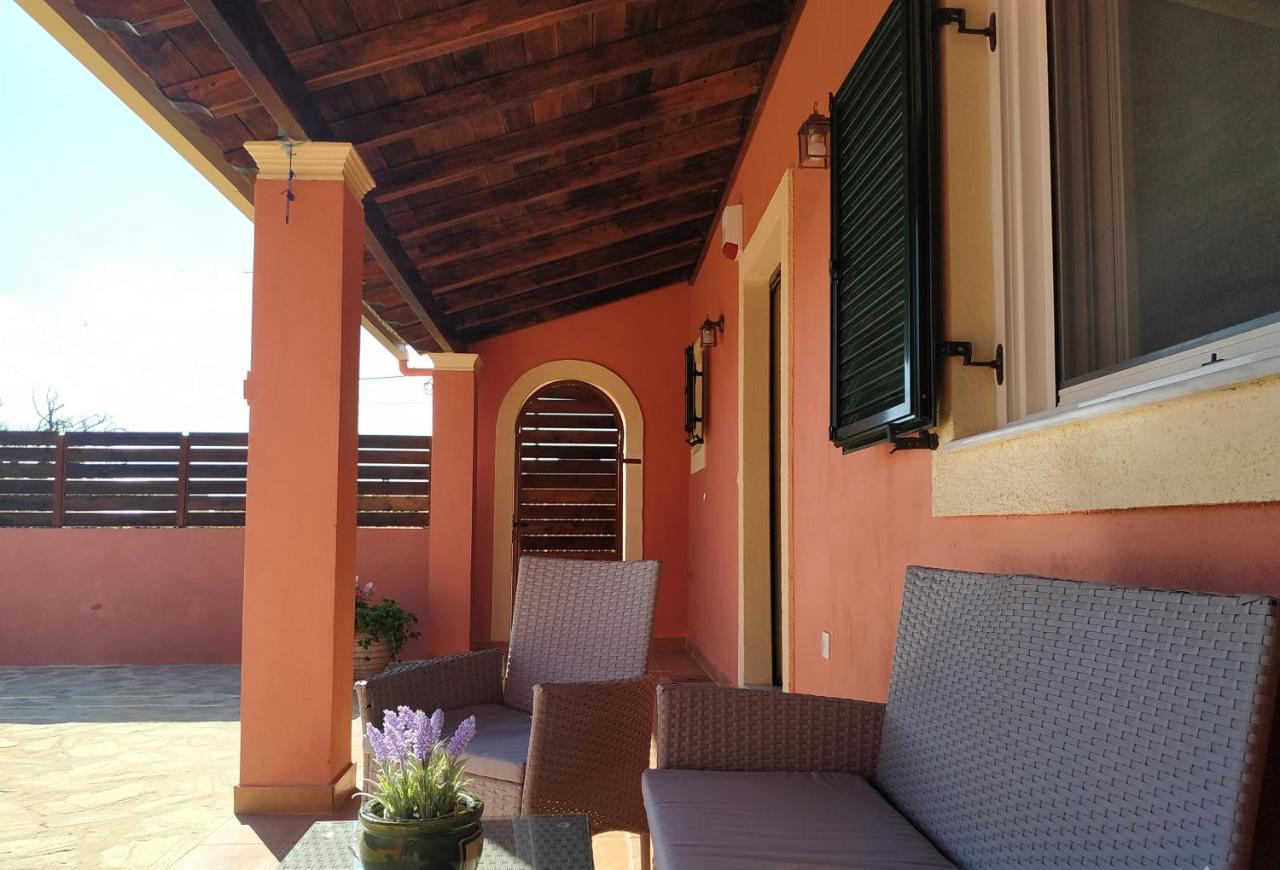 Amaryllis Boutique Apartments Moraḯtika Luaran gambar