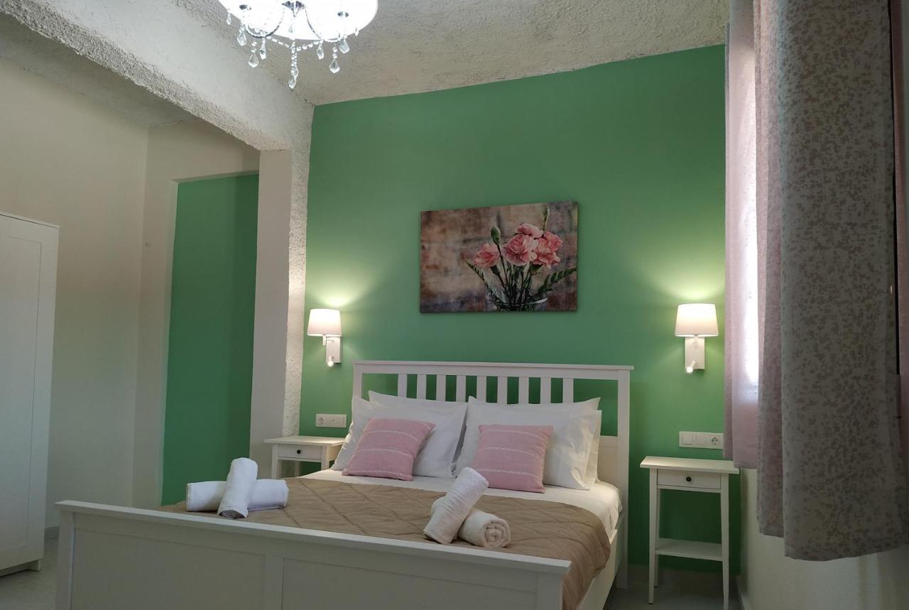 Amaryllis Boutique Apartments Moraḯtika Luaran gambar