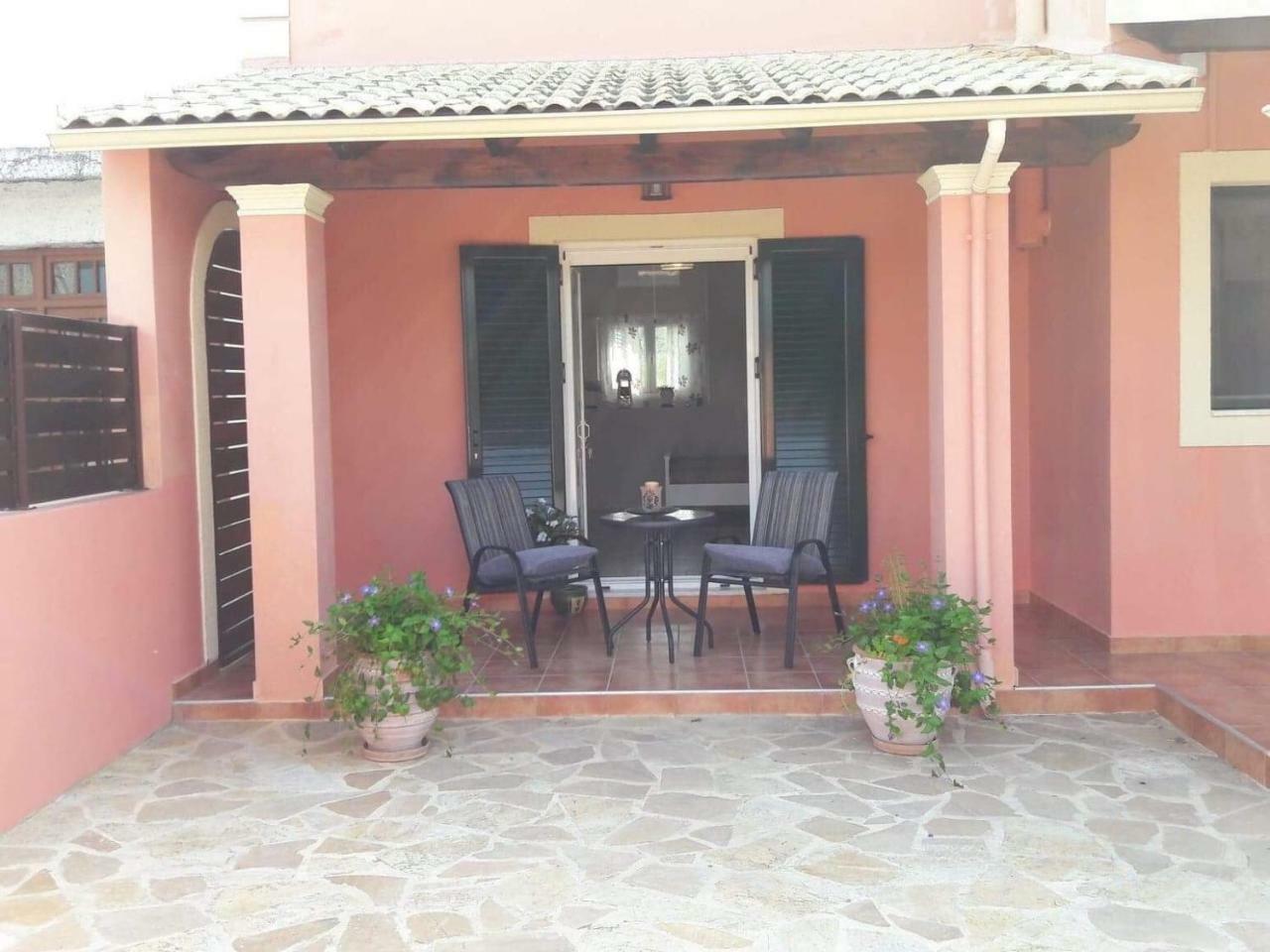 Amaryllis Boutique Apartments Moraḯtika Luaran gambar